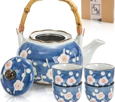 Japanese Floral Ceramic Tea Set - Teapot with Infuser & 4 Cups, Bamboo Handle, Traditional Bone China Gift for Home or Office
